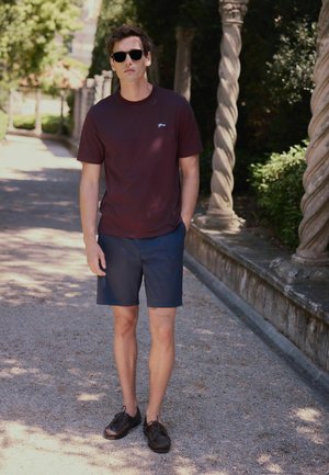 Next, REGULAR FIT - PLAIN EMBROIDERED T-SHIRT . - T-Shirt basic - burgundy red pennant