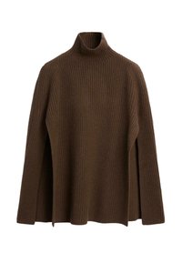 Maglione marrone a collo alto con coste, caratterizzato da una vestibilità morbida, spacchi laterali e un design del tessuto strutturato per un interesse visivo aggiunto.