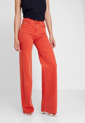 Jean droit - red