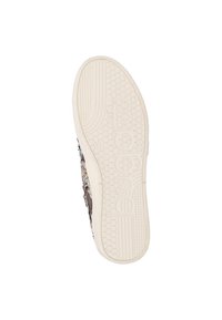 Sole boty s vzorem včelí plástve a liniemi, s vyraženým názvem značky "Replay" na bílém pozadí.