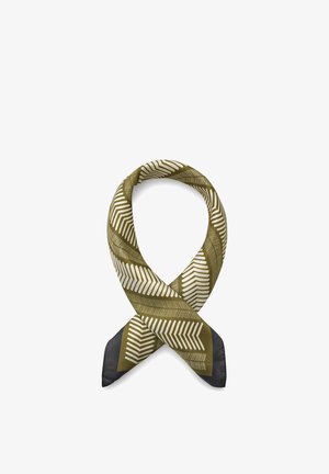 Oliivinvihreä ja kermanvärinen kuvioitu silkkihuivi taiteltuna lenkiksi, jossa mustat päät, esitetty valkoisella taustalla.