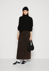 ESPRIT Maglione Uomo – Leggero, Morbido E Confortevole – Manica Lunga Con Scollo Rotondo – Capo Casual Di Qualità