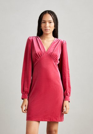 b.young V DRESS - Juhlamekko - vivacious