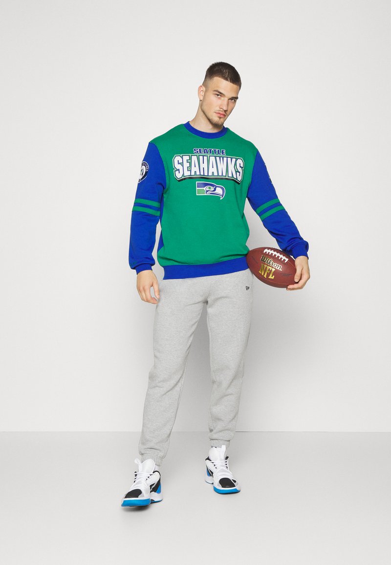 Mitchell u0026 Ness SEATTLE SEAHAWKS NFL ALL OVER CREW - Zip-up sweatshirt -  kelly green/green - Zalando.co.uk