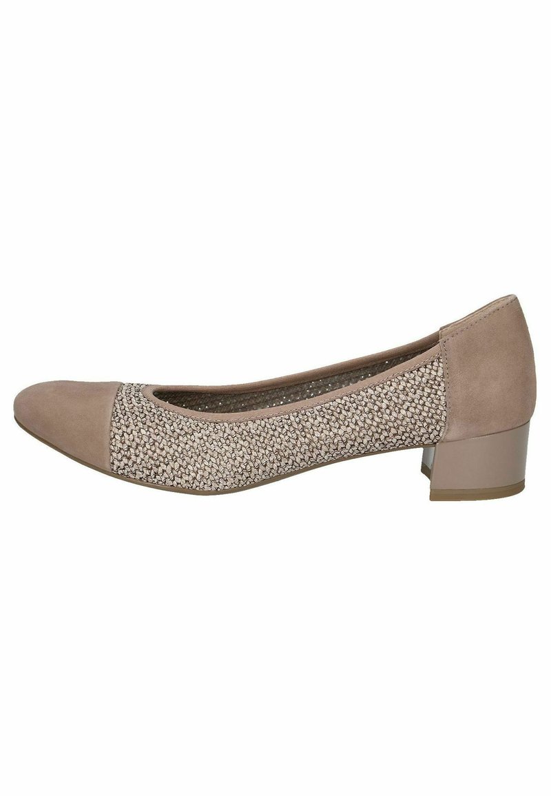 Ballarini beige con una parte superiore testurizzata e scintillante, punta liscia, tacco basso a blocco e dettagli simili alla suede ai lati.