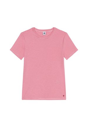 T-shirt manches courtes rose et blanc à rayures horizontales, col rond, avec un petit logo près de l'ourlet inférieur sur fond blanc.