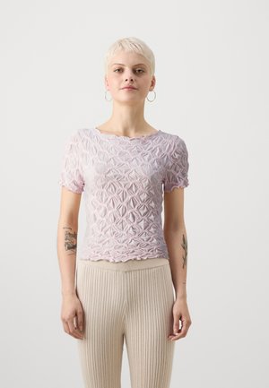 Vero Moda Petite VMUMA STRUCTURED - Μπλουζάκι με στάμπα - cherry blossom