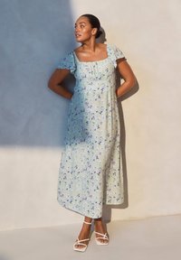 Dobber LUSIA FLORAL SUMMER - Vapaa-ajan mekko - green sweet pea