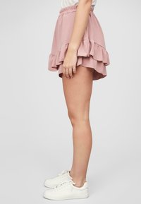 Cloud 5ive Shorts - rose