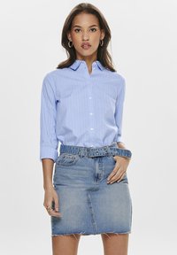 JDY - JDYMIO SHIRT - Camicia - blue/cloud dancer Immagine in miniatura 1