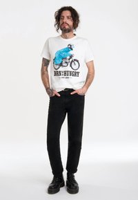 LOGOSHIRT SESAMSTRASSE - KRÜMELMONSTER MOTORRAD - Camiseta estampada - weiß
