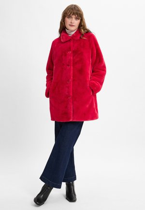 Marie Lund Winter coat - rot