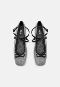 MICHAEL Michael Kors COLLETTE FLEX - Riemchenballerina - black