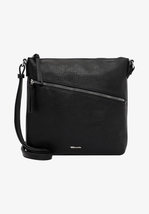 Bolso crossbody de cuero negro con un acabado texturizado, un bolsillo con cremallera diagonal en la parte frontal y una correa ajustable. Detalles en plata.