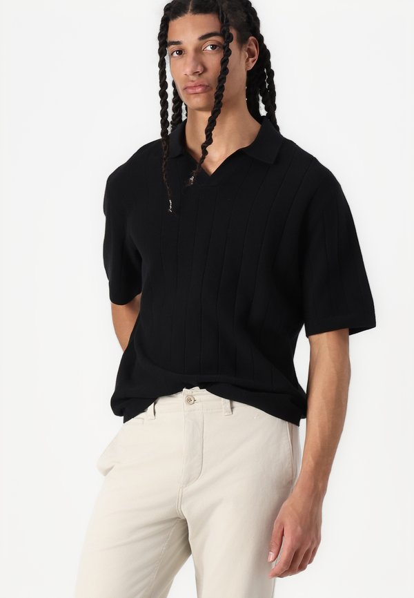 JORVARENNA SPLIT NECK - Polo shirt4