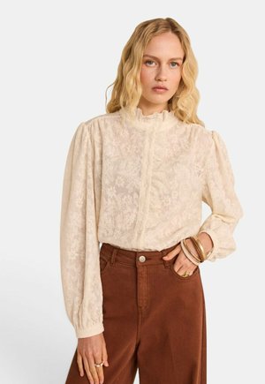 Maison 123, CHEMISIER MERVEILLE BL BRODERIE - Button-down blouse - creme