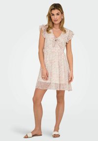 ONLY ONLASTA LIFE PEEKABOO DRESS - Kasdienė suknelė - powder puff