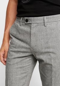 Tommy Hilfiger Chino kalhoty - grey