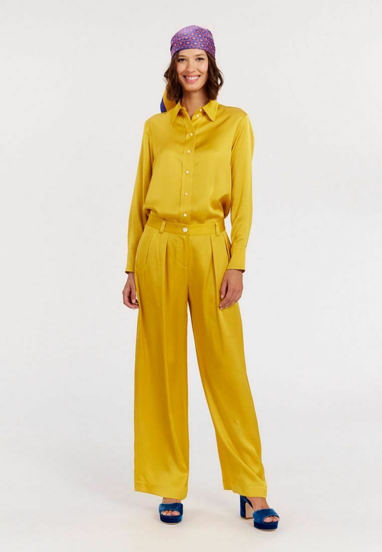 INES DE LA FRESSANGE LEWIS EN MOTIF À FLEURS - Foulard - menton red