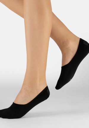 Schwarze No-Show-Socken aus weichem Material; mit einem tiefen Schnitt und nahtlosen Kanten für Komfort und unauffälliges Tragen.