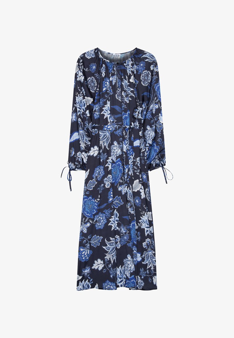 Longue robe bleu marine avec motifs floraux bleus et blancs, manches longues avec liens aux poignets et encolure ronde froncée avec ceinture à la taille.