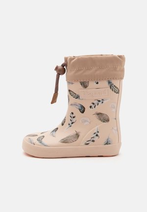 Børns beige regnstøvle med fjeremønster, stofmanchet og justerbar snor øverst.