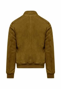 Braune Wildleder-Bomberjacke mit gerippten Bündchen und Saum, die eine glatte Textur und ein einfaches Design mit geradem Schnitt aufweist.