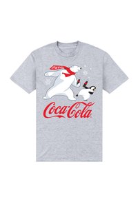 Šedé bavlněné tričko s motivem polárního medvěda a tučňáka, oba držící lahve Coca-Cola, s logem "Coca-Cola" v červené barvě pod designem.