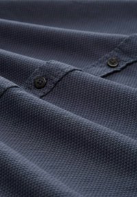 TOM TAILOR STRUKTURIERTES MIT BRUSTTASCHE - Camicia - dark blue small structure