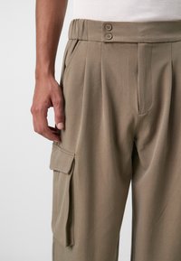 Don't Waste Culture ITO UNISEX - Παντελόνι cargo - green