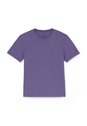 T-shirt di cotone viola con scollo rotondo, maniche corte e un piccolo logo sul petto. Texture morbida con una vestibilità standard.