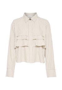 Camicia beige tagliata con righe verticali, caratterizzata da un colletto con bottoni, due tasche a ribalta orizzontali e dettagli arricciati sulla parte anteriore.