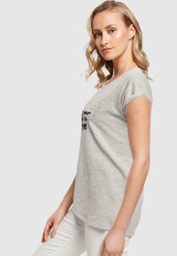 Merchcode IT´S YOUR TIME TO BLOOM EXTENDED SHOULDE - T-shirts print - heather grey