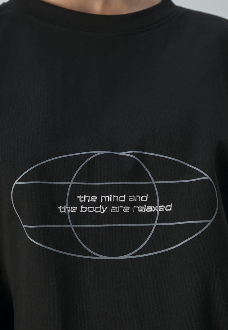 STAMM Langarmshirt - black