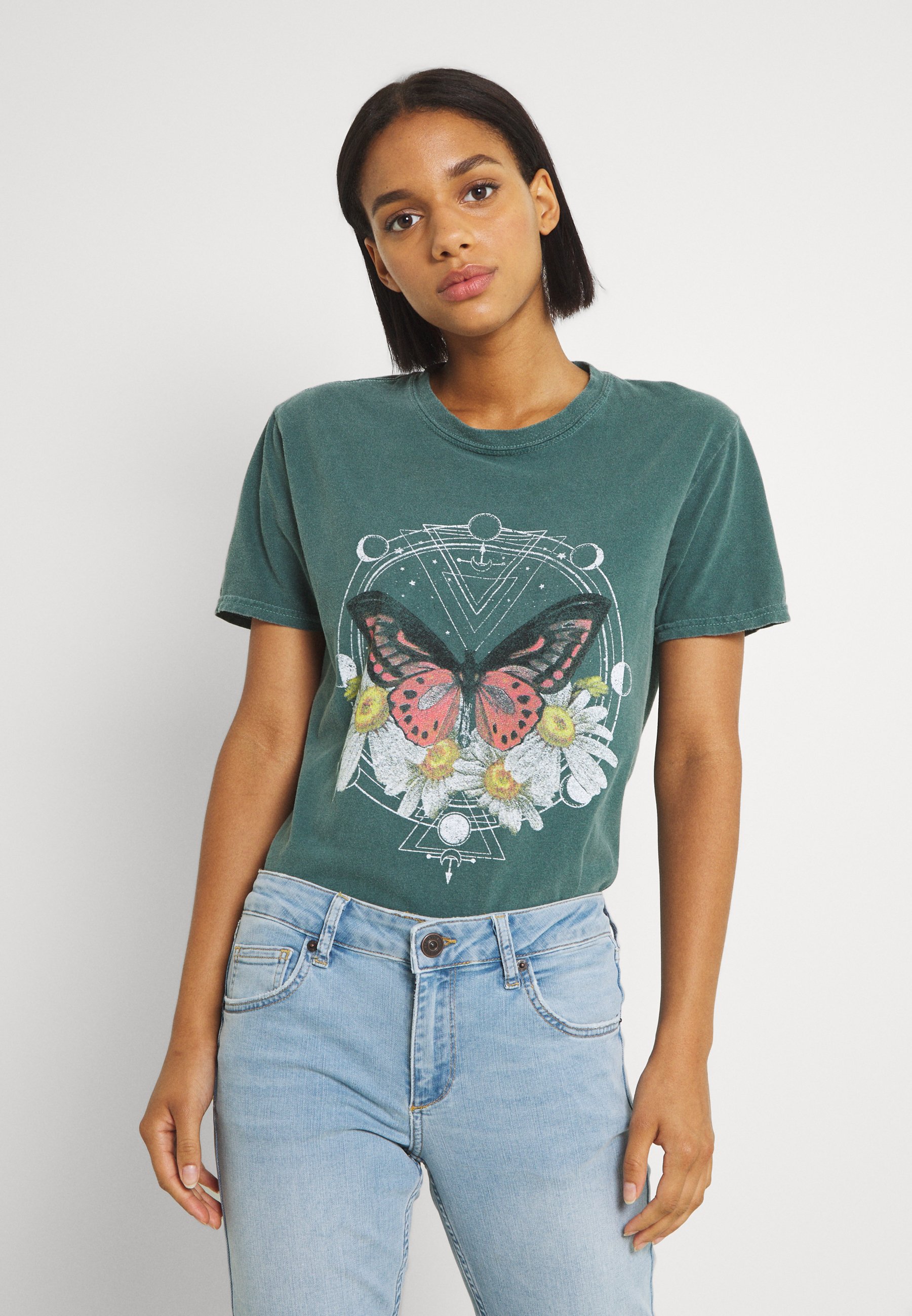 BDG Urban Outfitters BUTTERFLY TEE 