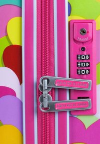 Agatha Ruiz de la Prada Trolley - fucsia