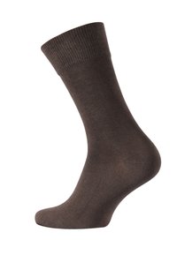 Braune Crew-Socken in knöchelhöhe mit geripptem Bund, glatter Strickstruktur und nahtloser Zehenpartie.