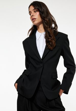 Blazer - black