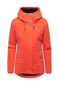 Orange vattentät jacka med huva, som har framknäppning, dragsnören, två sidofickor och ett mjukt innerfoder.