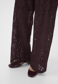 Kaffe KANOMI  - Pantaloni - fudge