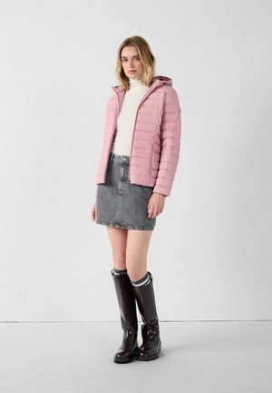 À CAPUCHA STRETCH LÉGÈRE ANTIQUE SALMA - Piumino - rosa