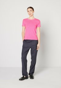 American Vintage SONOMA - Paprasti marškinėliai - pink acide fluo