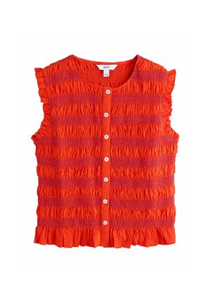 Blouse rouge sans manches avec boutons, rayures horizontales texturées, bords froncés aux manches et à l'ourlet, et col rond.