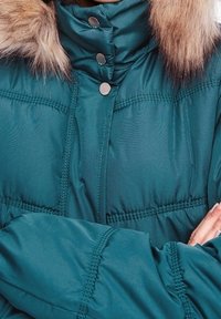 QS Abrigo de invierno - green