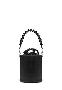 Borsa a secchiello nera in pelle con base arrotondata, chiusura con cordoncino e manico decorato con perline. Presenta hardware in argento e una superficie liscia.