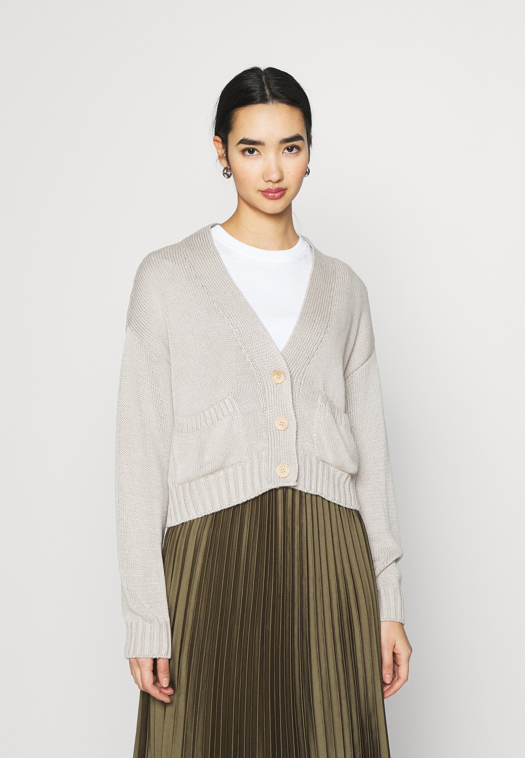 cropped cardigan chunky