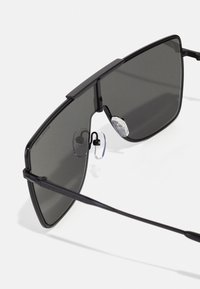 Michael Kors SNOWMASS - Ochelari de soare - shiny black/dark grey