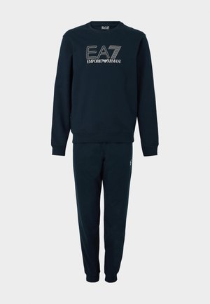 Donkerblauw sweatshirt- en broekset met het logo van EA7 Emporio Armani. Het sweatshirt heeft een ronde hals, geribbelde boorden en zoom; de broek is taps toelopend.
