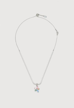 Collier en chaîne argentée avec un petit pendentif en forme de fleur orné de pierres précieuses multicolores en rose, vert, bleu et orange.