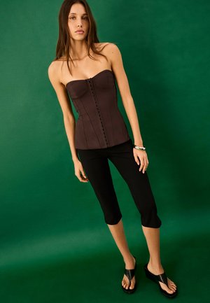 Bershka, HOOK-FASTENING CORSET BANDEAU TOP - Top - dark brown